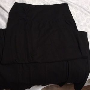 plain black maxi skirt